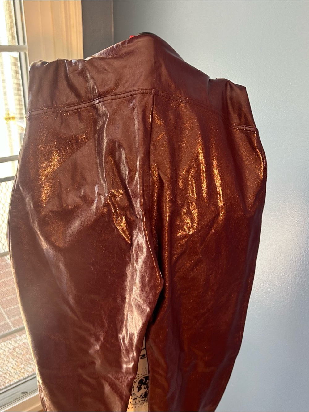 SPANX Faux Patent Leather Leggings Ruby - Picture 5 of 14